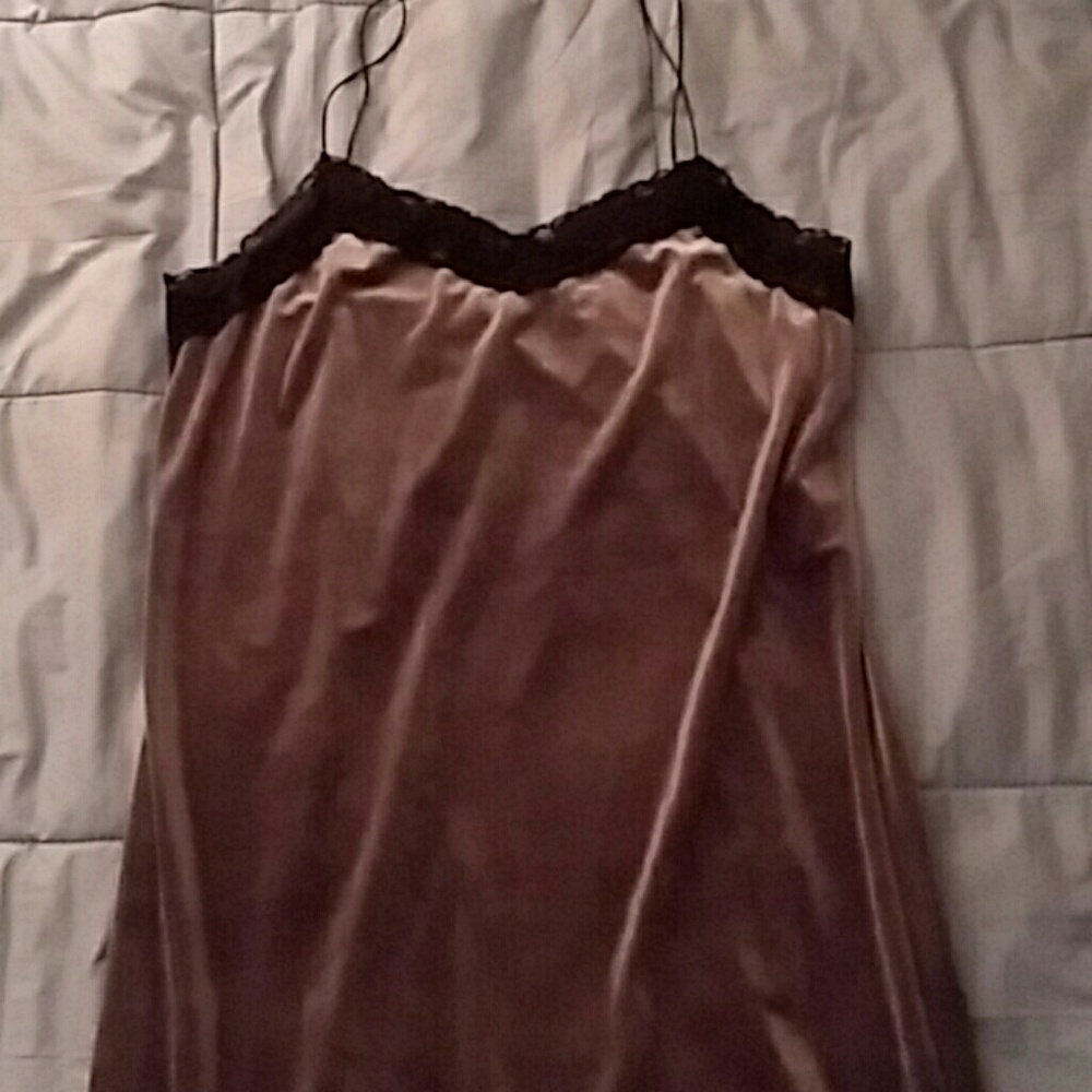 Oh so sexy velvet dress